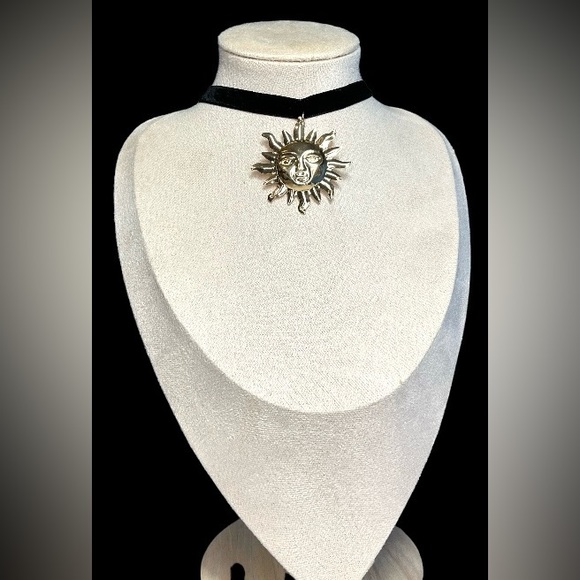 3pcs Earrings Plus Necklace Cute Jewelry Set Mushroom. - Picture 4 of 5